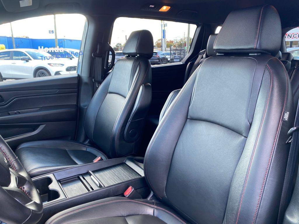 used 2023 Honda Odyssey car, priced at $33,554