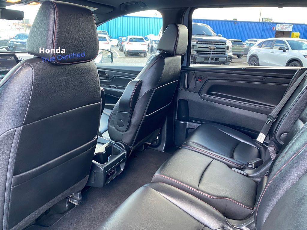 used 2023 Honda Odyssey car, priced at $33,554