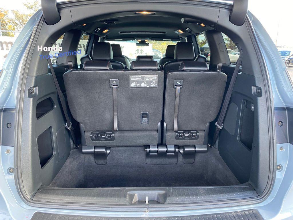 used 2023 Honda Odyssey car, priced at $33,554