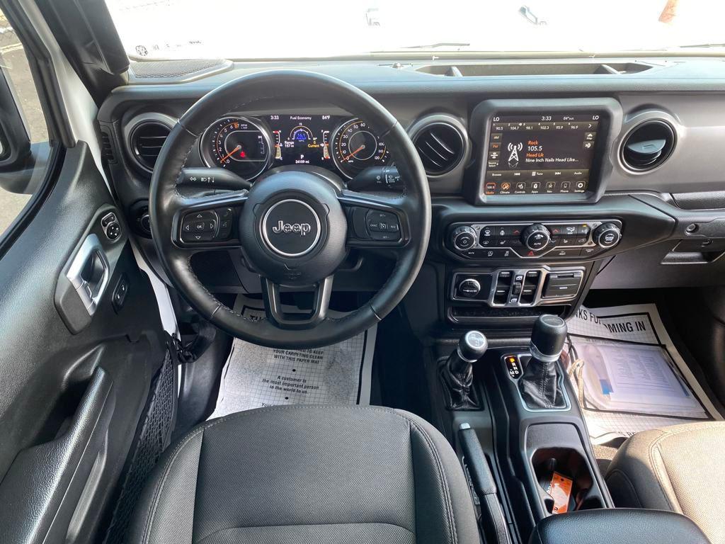 used 2022 Jeep Gladiator car, priced at $33,026