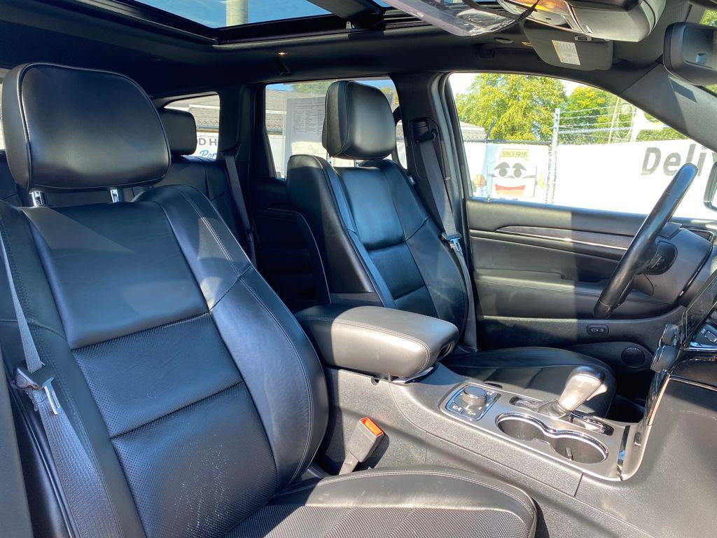 used 2021 Jeep Grand Cherokee car, priced at $28,797