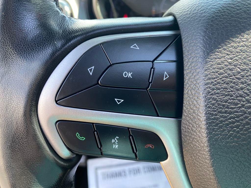 used 2021 Jeep Grand Cherokee car, priced at $29,489