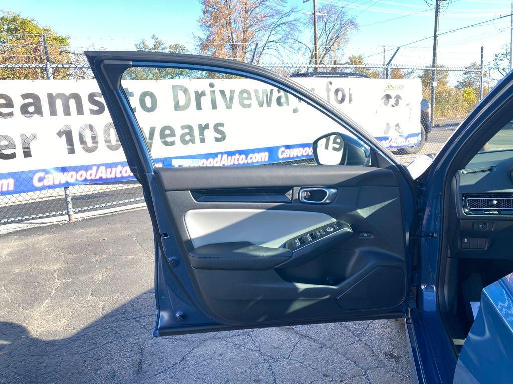 new 2026 Honda Civic Hybrid car, priced at $33,290