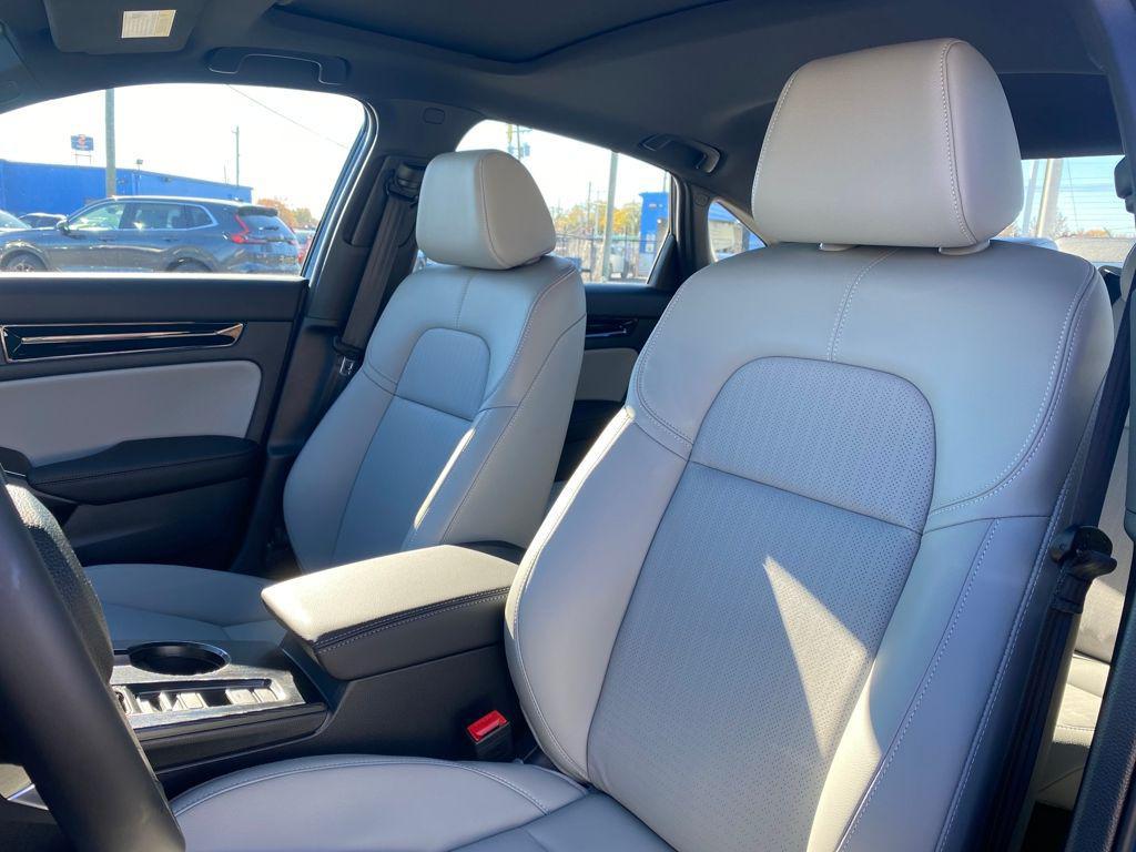 new 2026 Honda Civic Hybrid car, priced at $33,290