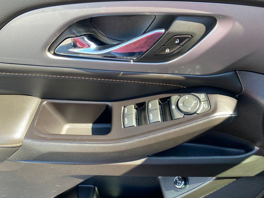 used 2020 Chevrolet Traverse car, priced at $21,342