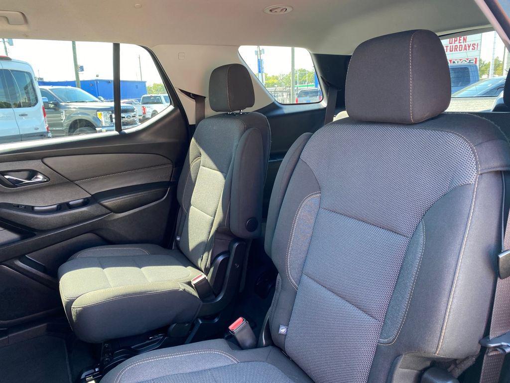 used 2020 Chevrolet Traverse car, priced at $21,342
