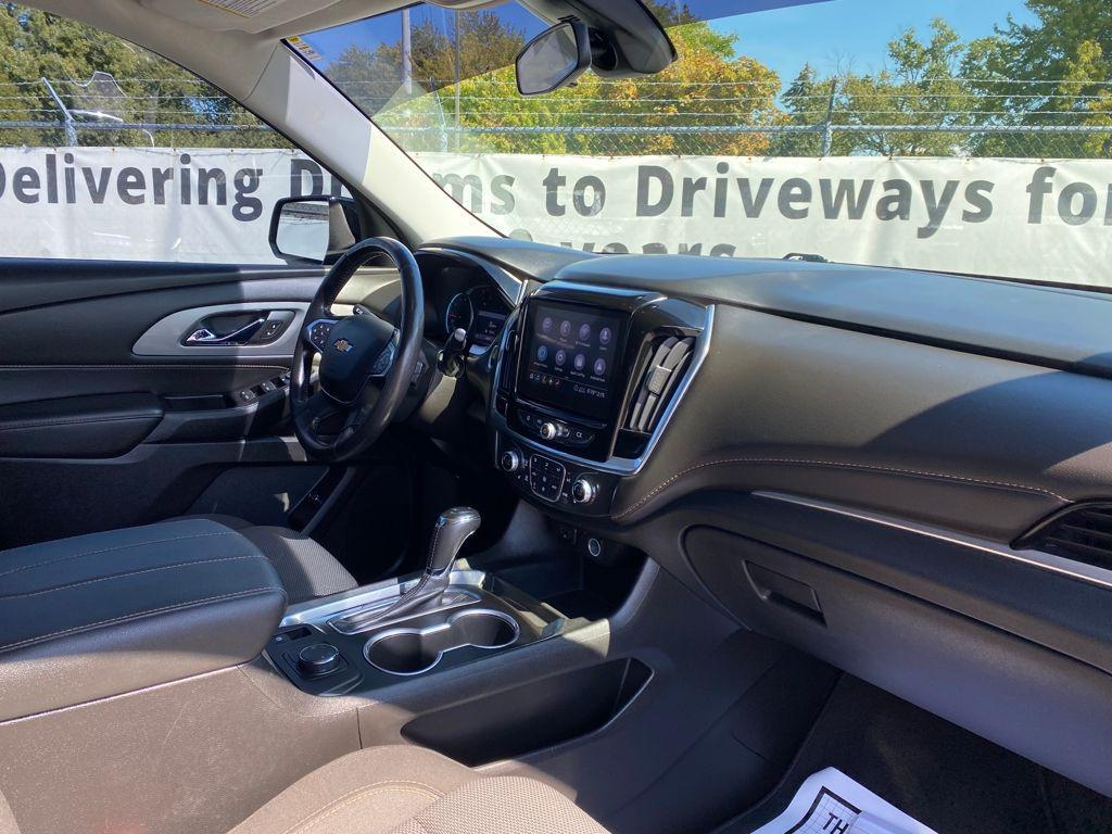 used 2020 Chevrolet Traverse car, priced at $21,342