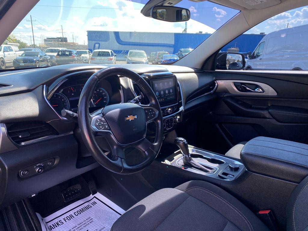 used 2020 Chevrolet Traverse car, priced at $21,342