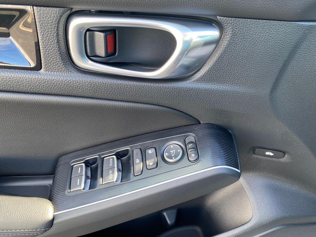 new 2026 Honda Civic Hybrid car, priced at $32,677