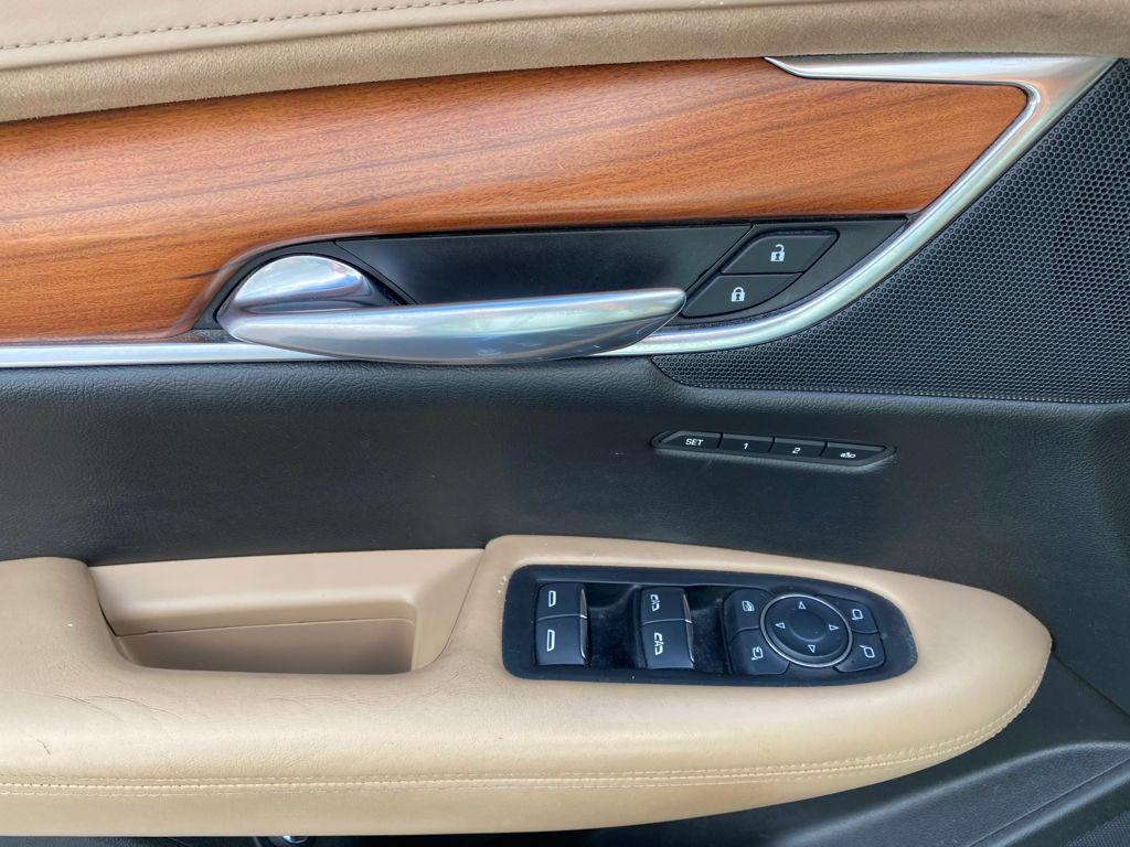 used 2017 Cadillac XT5 car, priced at $13,986