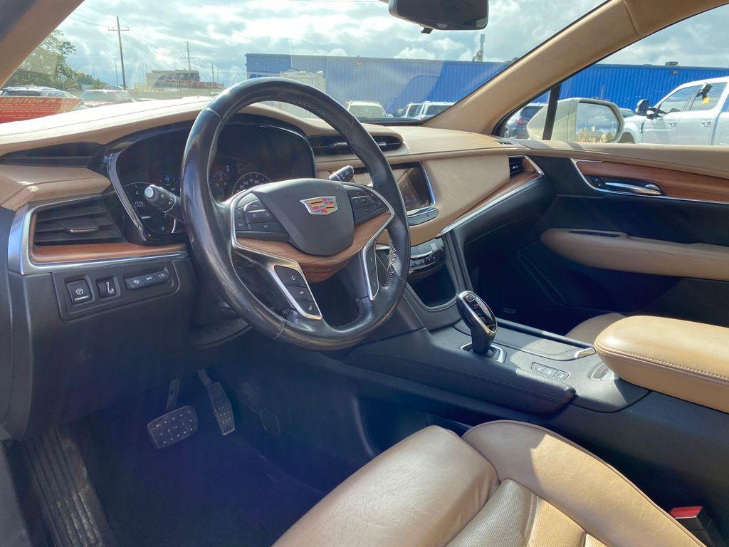 used 2017 Cadillac XT5 car, priced at $13,986