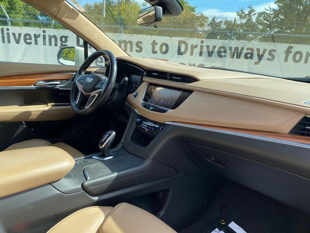 used 2017 Cadillac XT5 car, priced at $13,986
