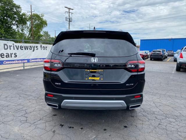 new 2025 Honda Pilot car, priced at $53,390
