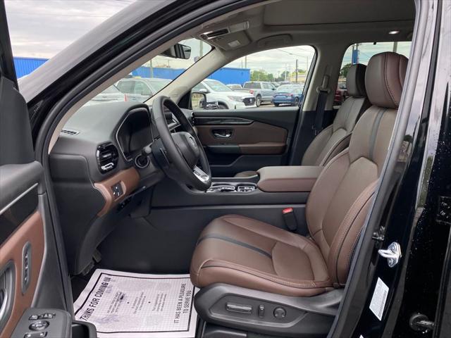 new 2025 Honda Pilot car, priced at $53,390