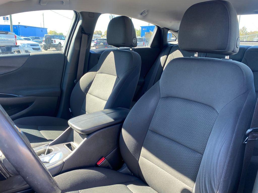 used 2017 Chevrolet Malibu car, priced at $10,998
