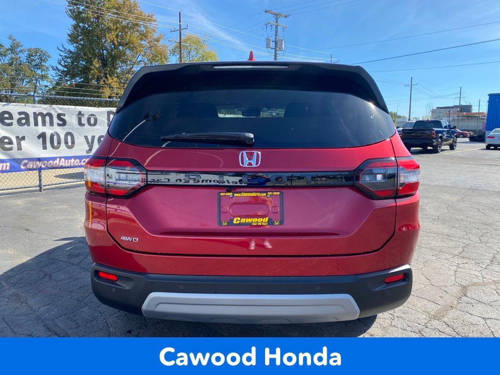 new 2025 Honda Pilot car, priced at $45,990