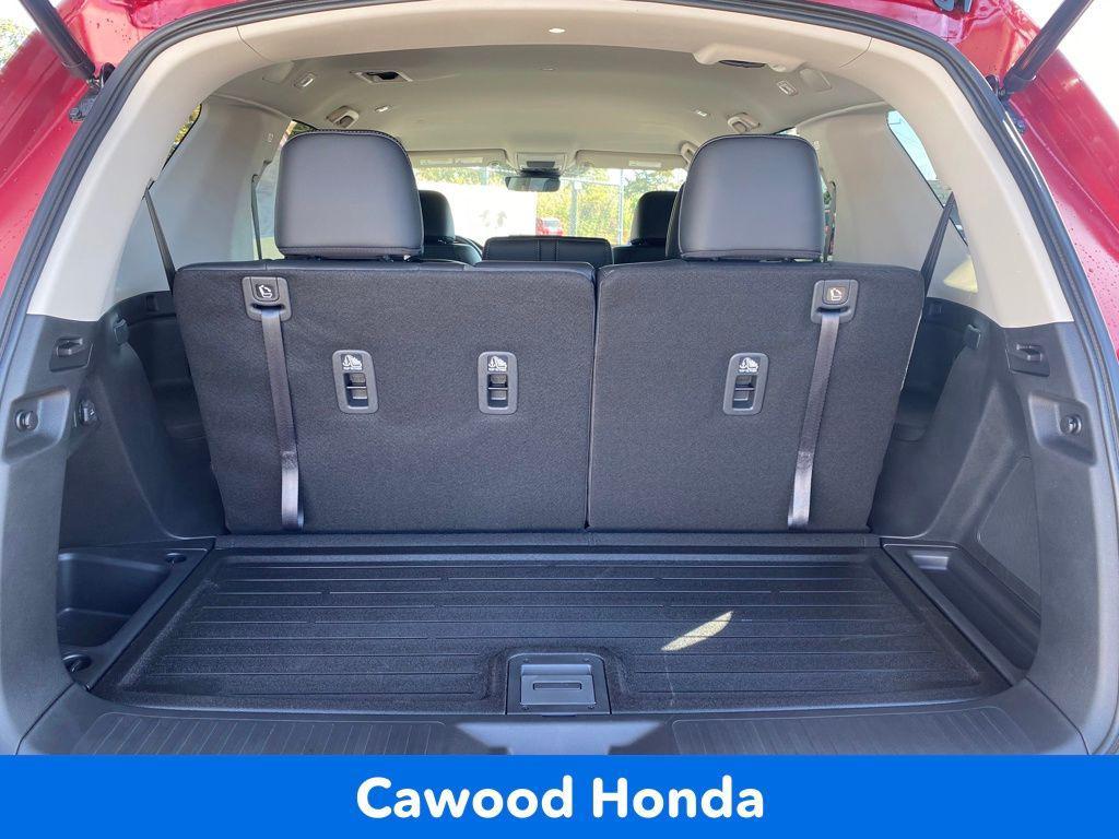 new 2025 Honda Pilot car, priced at $45,990