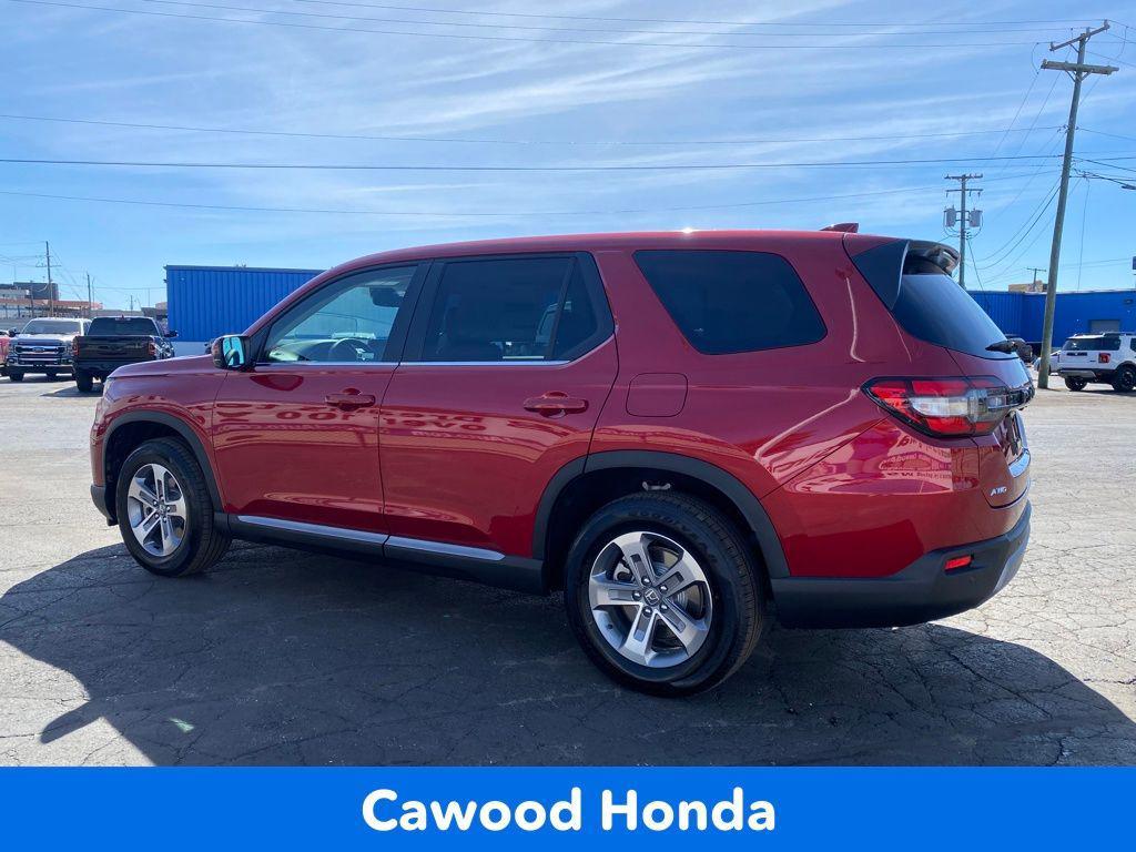 new 2025 Honda Pilot car, priced at $45,990