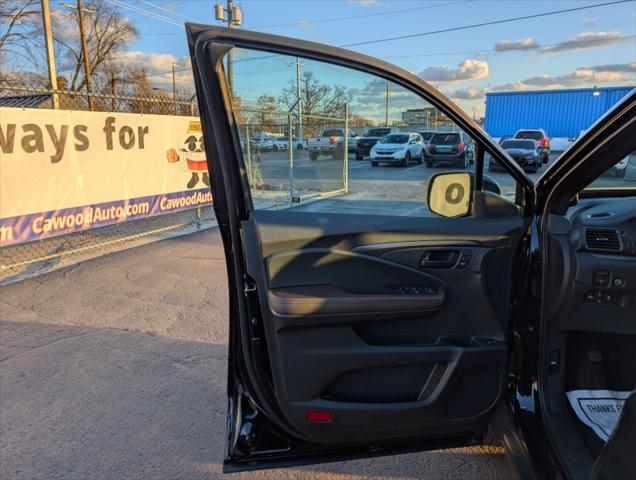 new 2025 Honda Passport car, priced at $43,997