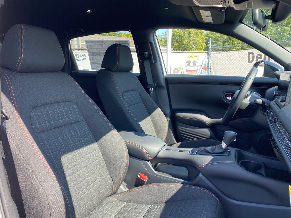 new 2025 Honda HR-V car, priced at $28,990