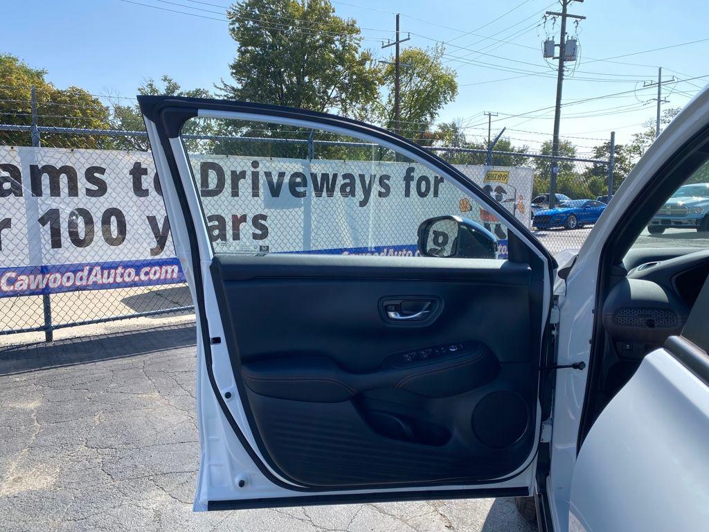 new 2025 Honda HR-V car, priced at $28,990