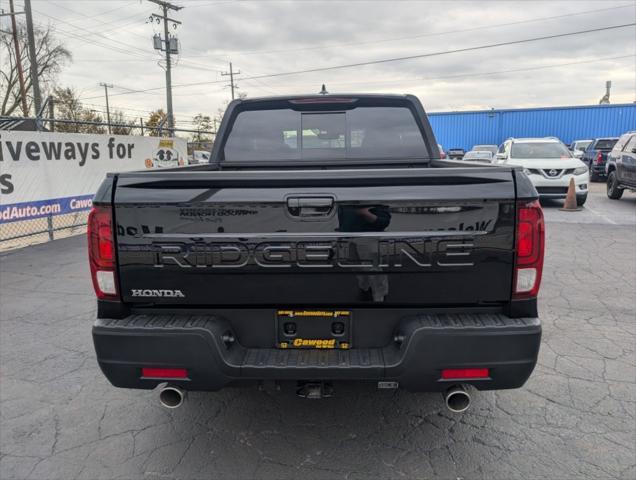 new 2025 Honda Ridgeline car, priced at $43,375