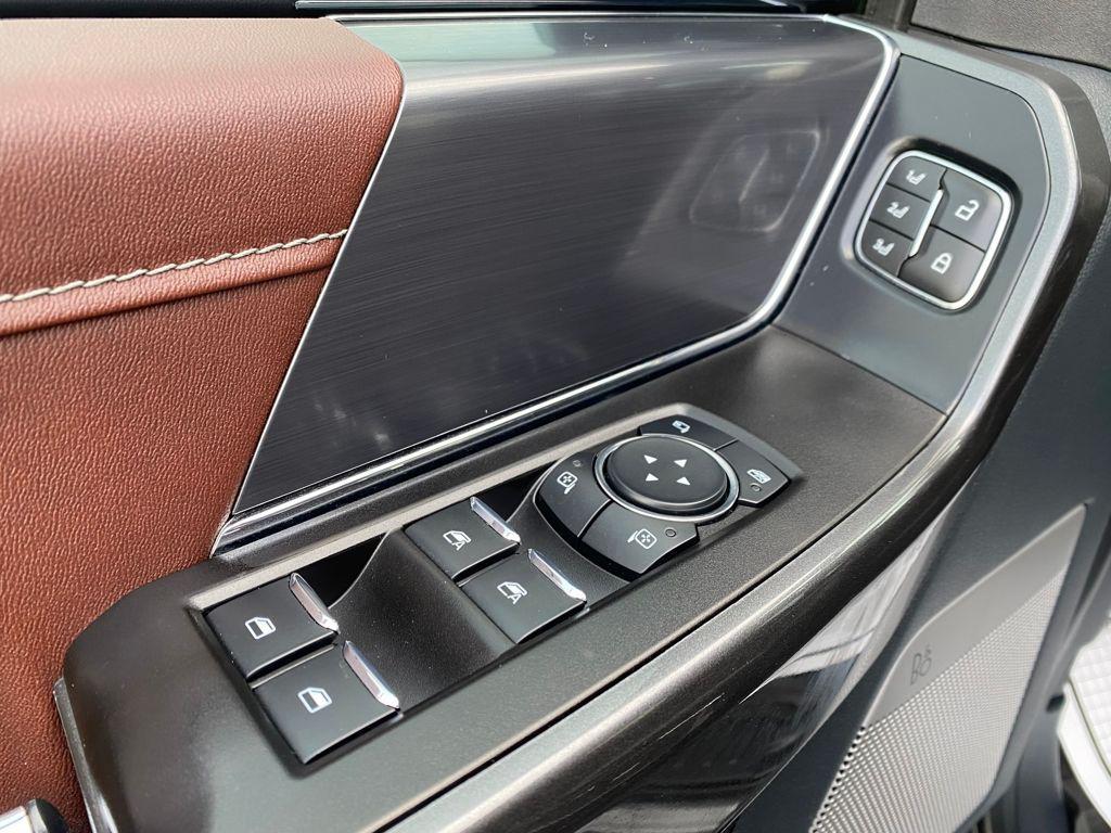 used 2021 Ford F-150 car, priced at $31,592