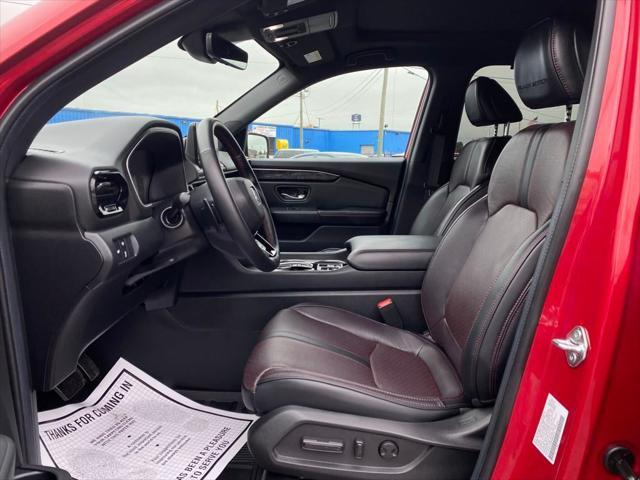 used 2025 Honda Pilot car, priced at $48,590