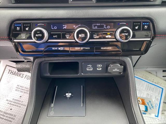 used 2025 Honda Pilot car, priced at $48,590