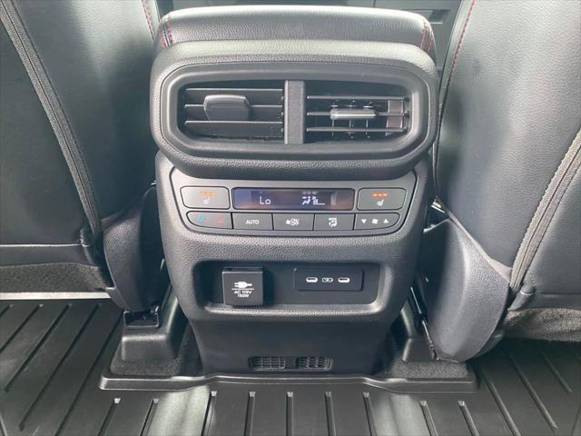 used 2025 Honda Pilot car, priced at $48,590
