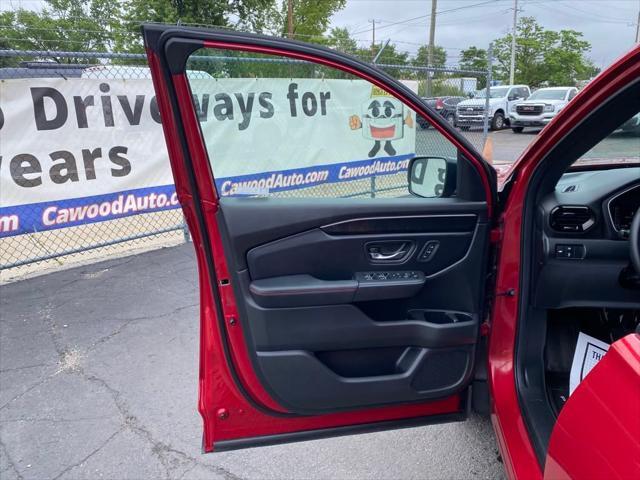 used 2025 Honda Pilot car, priced at $48,590