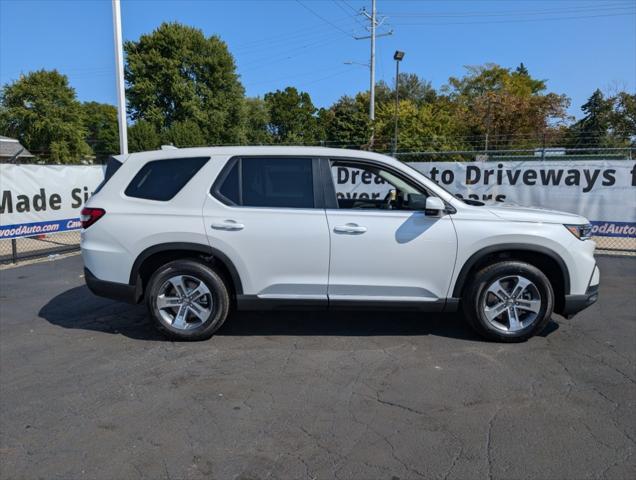 new 2025 Honda Pilot car, priced at $45,190