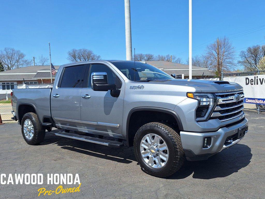 used 2025 Chevrolet Silverado 3500 car, priced at $76,018