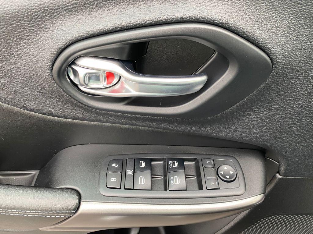 used 2019 Jeep Cherokee car, priced at $18,856