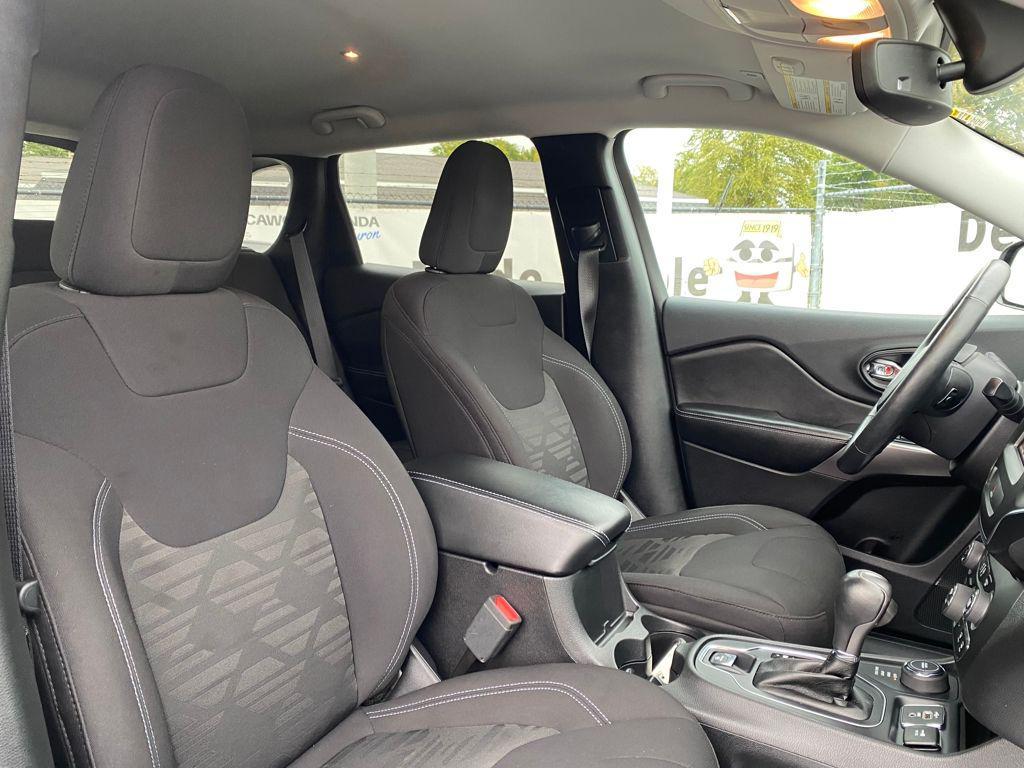 used 2019 Jeep Cherokee car, priced at $18,856