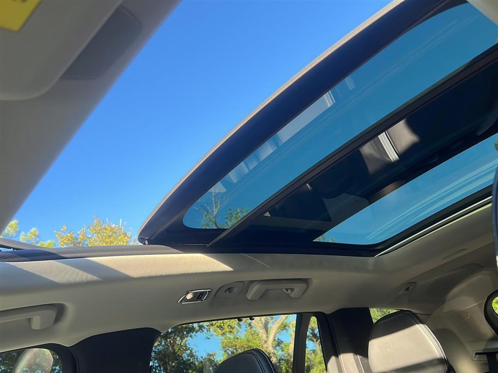 used 2022 Volvo XC90 car, priced at $34,499