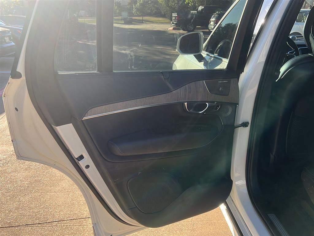 used 2022 Volvo XC90 car, priced at $34,499