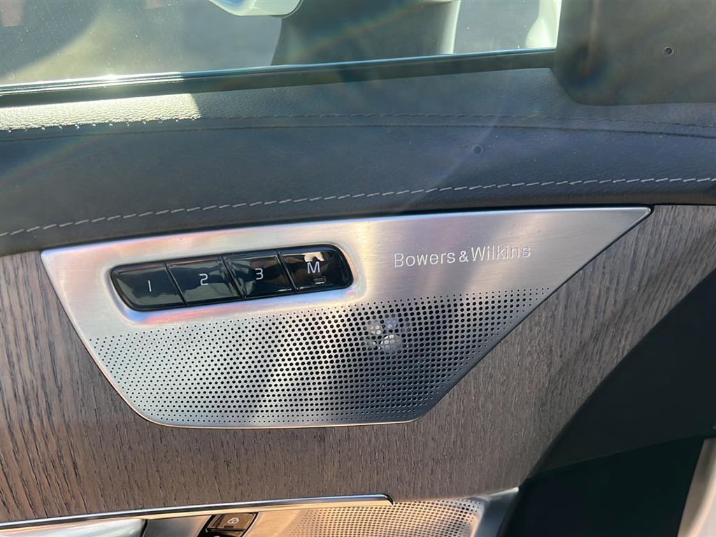 used 2022 Volvo XC90 car, priced at $34,499