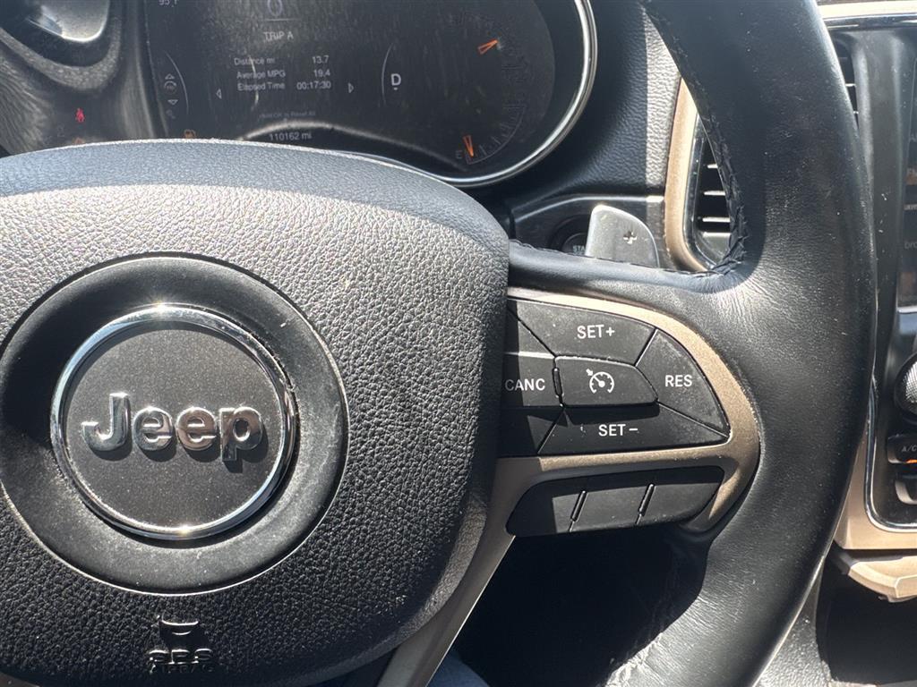 used 2015 Jeep Grand Cherokee car, priced at $11,880