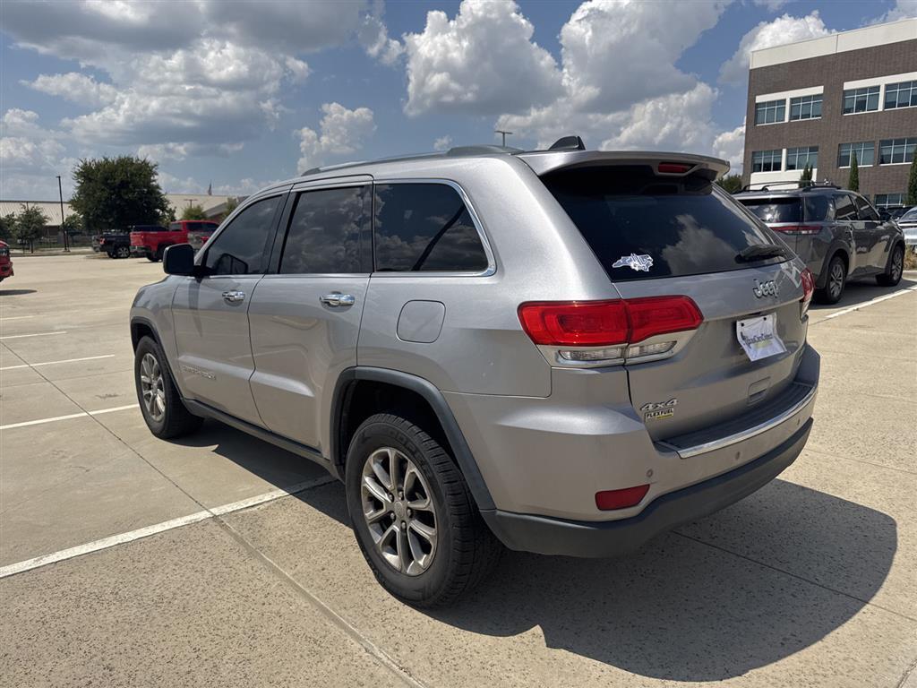 used 2015 Jeep Grand Cherokee car, priced at $11,880