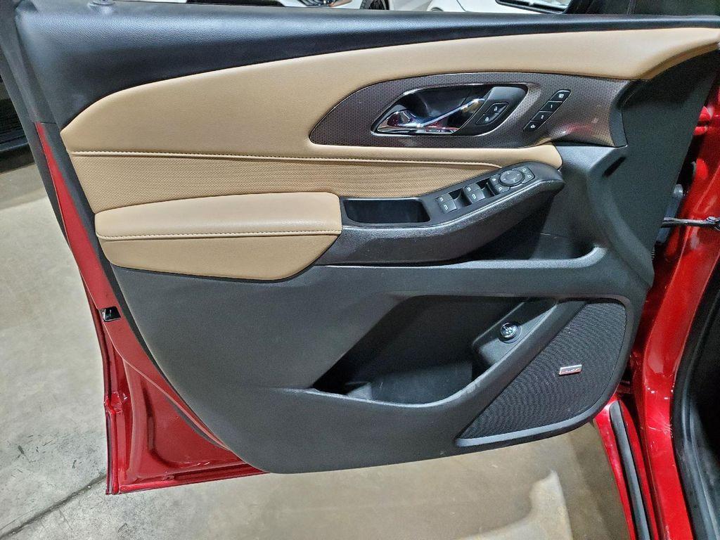 used 2023 Chevrolet Traverse car, priced at $33,498