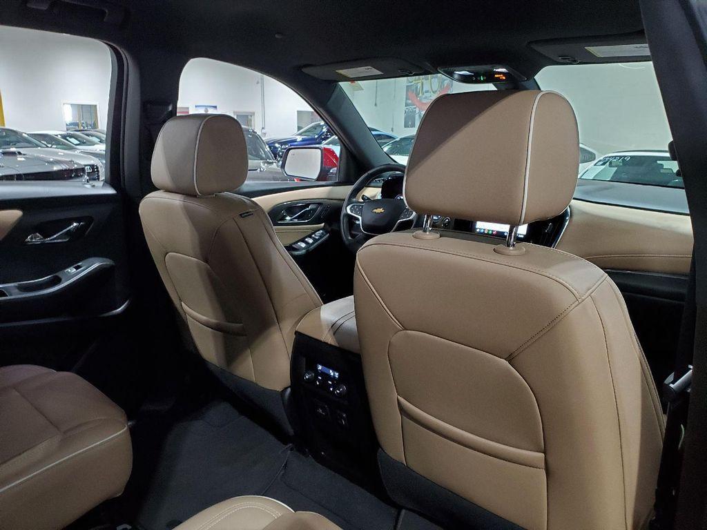 used 2023 Chevrolet Traverse car, priced at $33,498