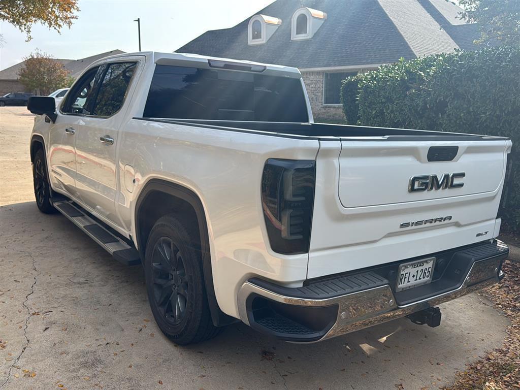 used 2022 GMC Sierra 1500 car, priced at $30,500