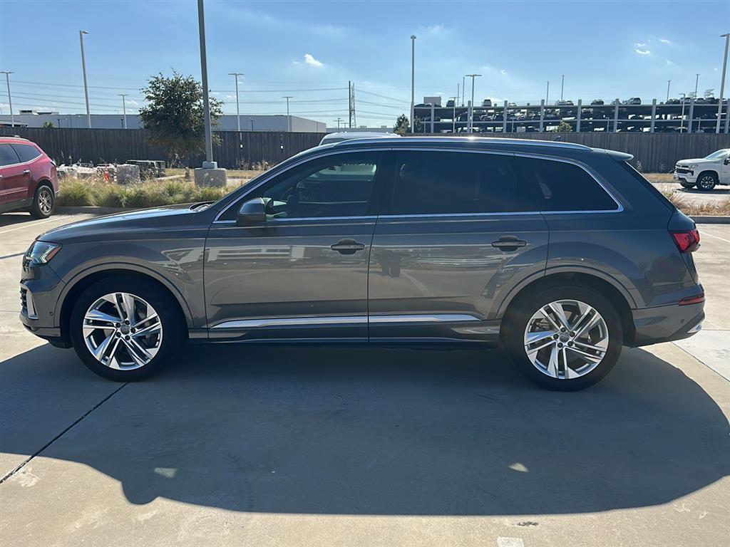 used 2020 Audi Q7 car, priced at $31,492
