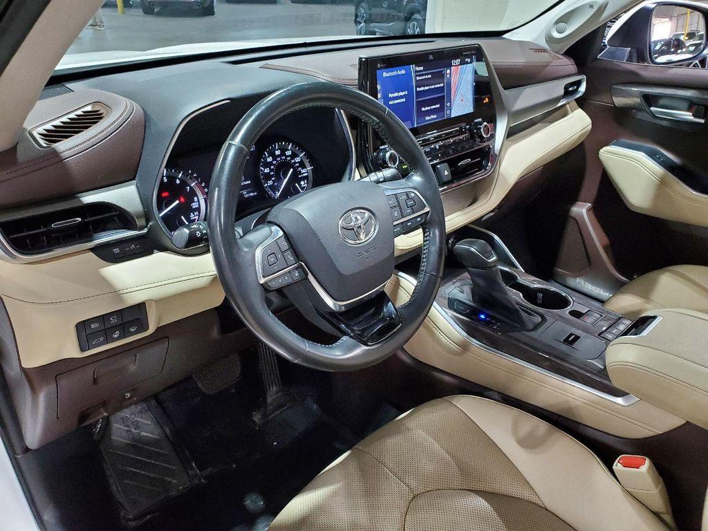 used 2020 Toyota Highlander car, priced at $22,888