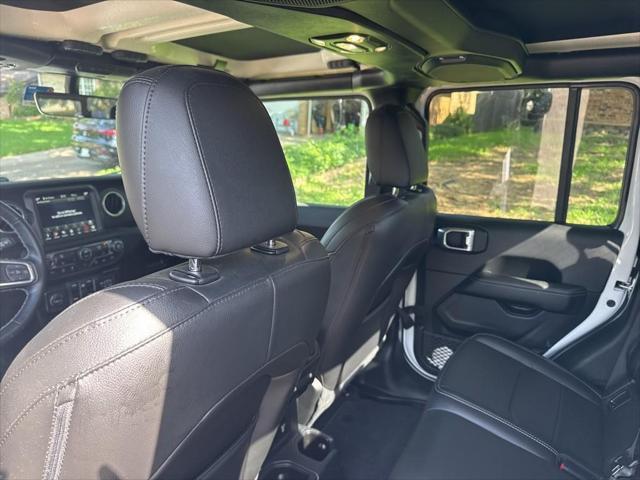 used 2021 Jeep Gladiator car, priced at $33,998