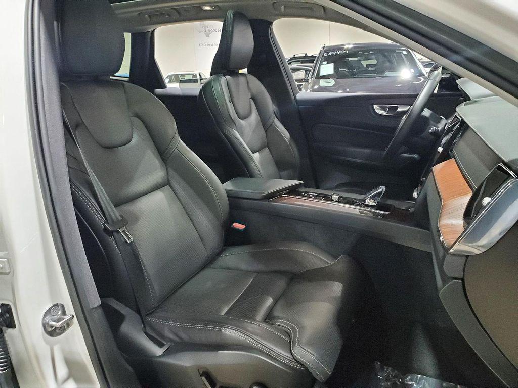 used 2023 Volvo XC60 car, priced at $38,900