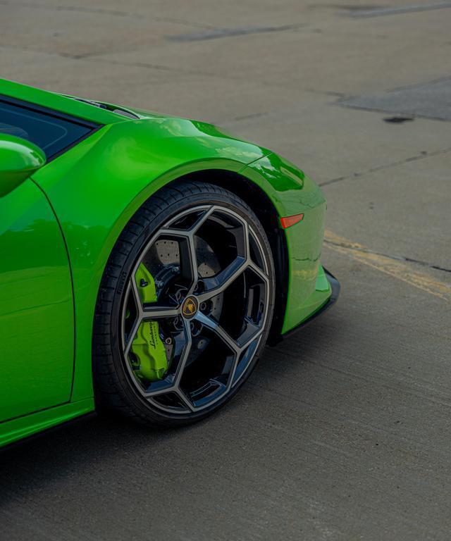 used 2022 Lamborghini Huracan EVO car, priced at $310,000