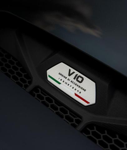 used 2022 Lamborghini Huracan EVO car, priced at $310,000