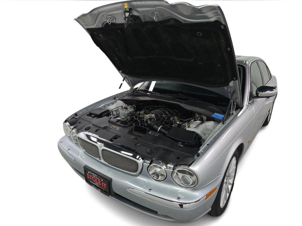 used 2007 Jaguar XJ car, priced at $12,999